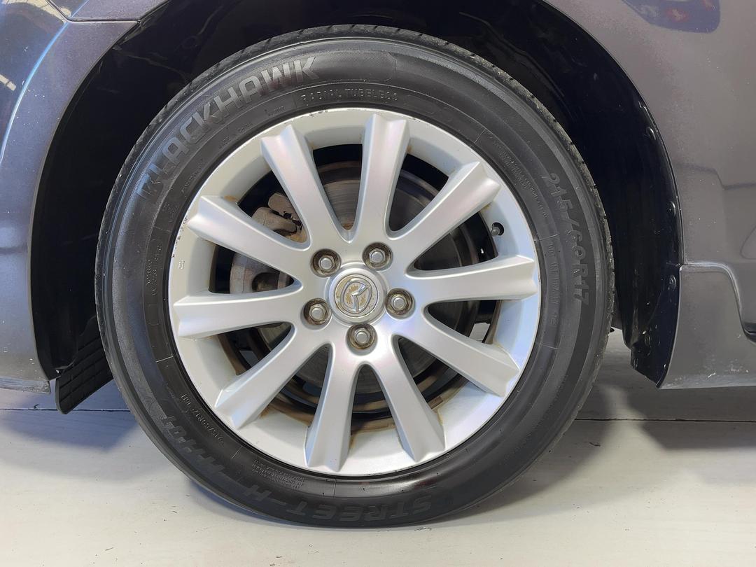 Photo '10' of Mazda MPV