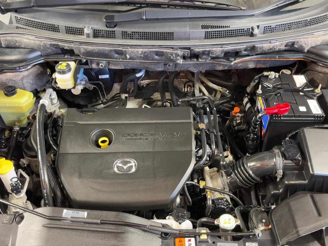 Photo '13' of Mazda MPV