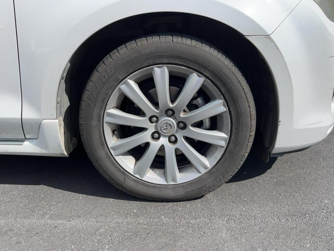 Photo '7' of Mazda MPV Photo '7' of Mazda MPV
