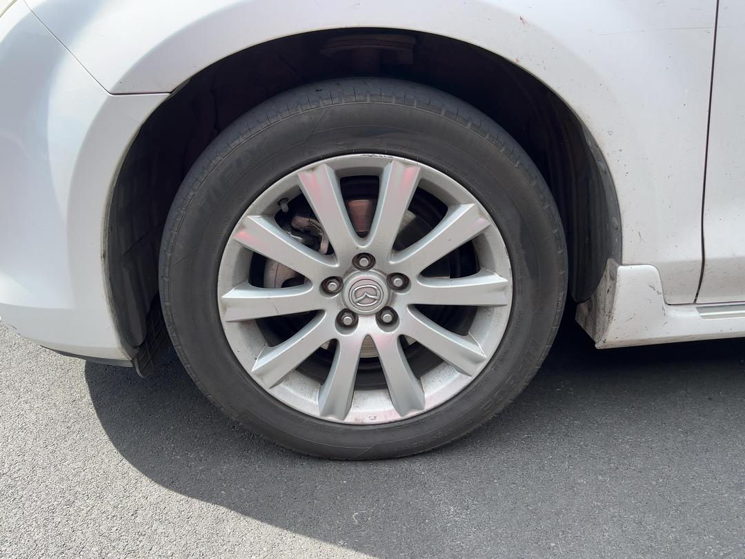 Photo '8' of Mazda MPV Photo '8' of Mazda MPV