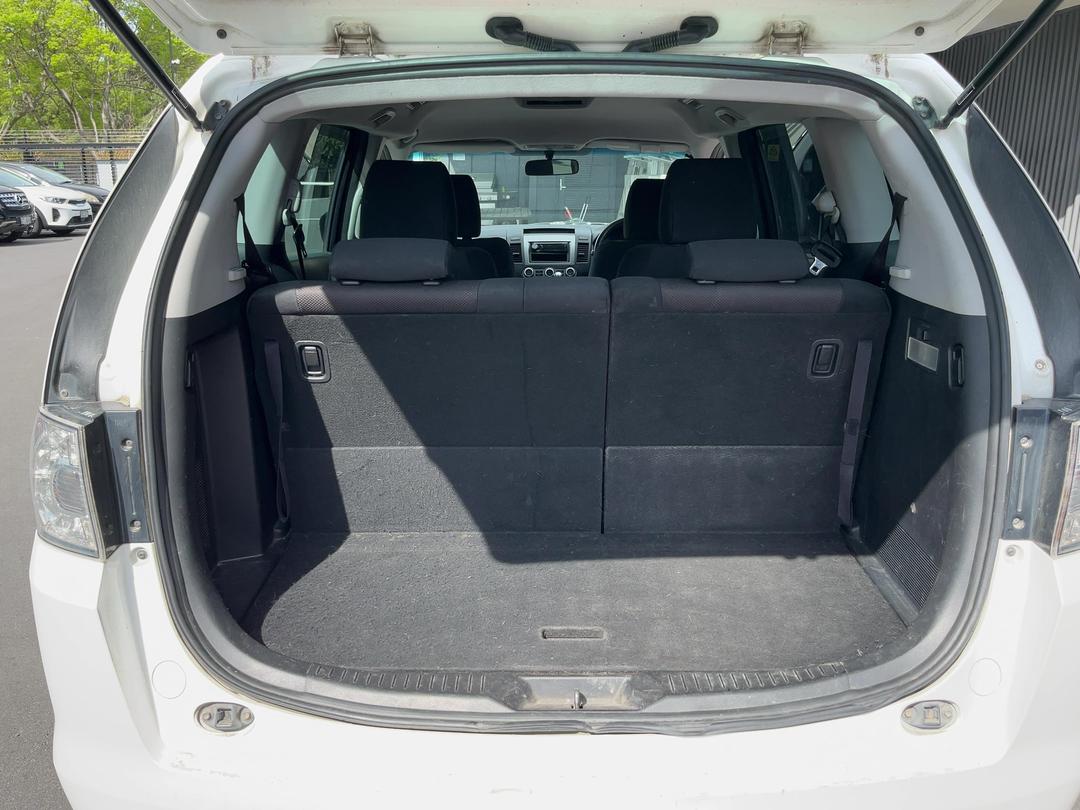 Photo '12' of Mazda MPV Photo '12' of Mazda MPV