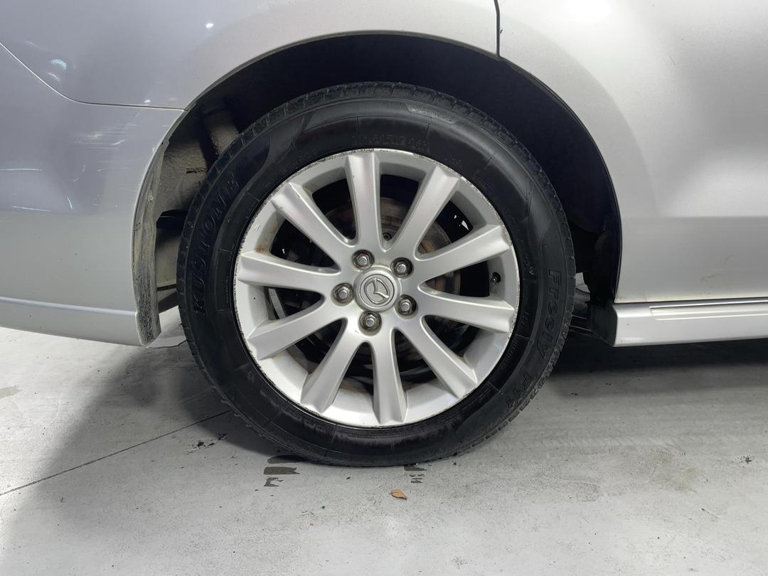 Photo '12' of Mazda MPV