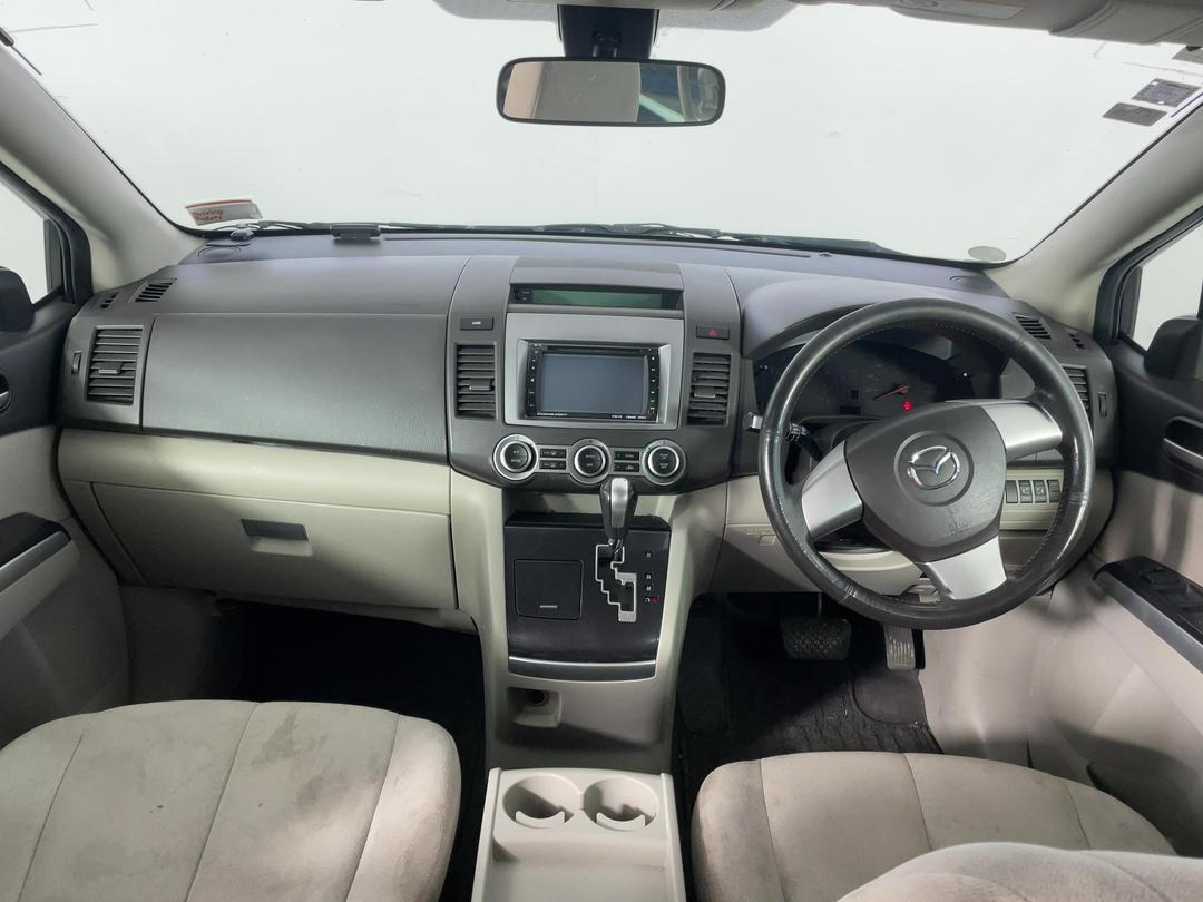 Photo '17' of Mazda MPV