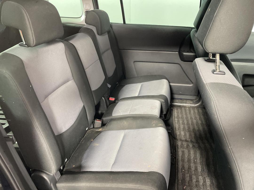 Photo '19' of Mazda Premacy