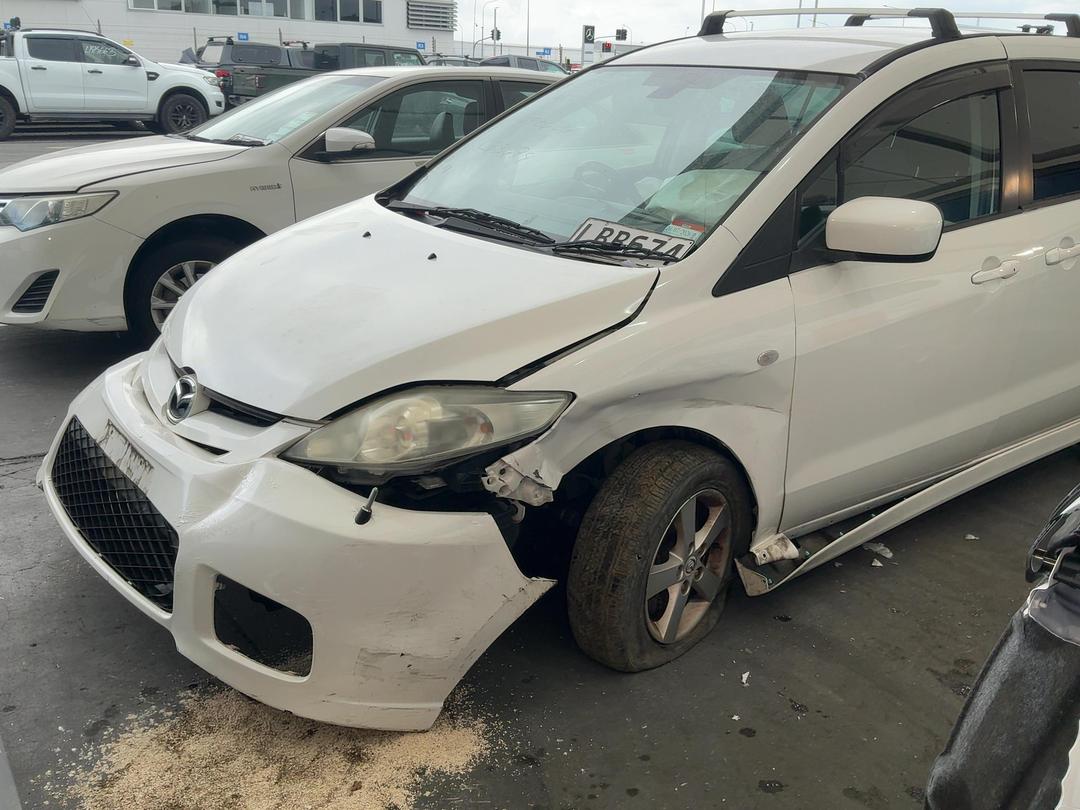 Photo '2' of Mazda Premacy