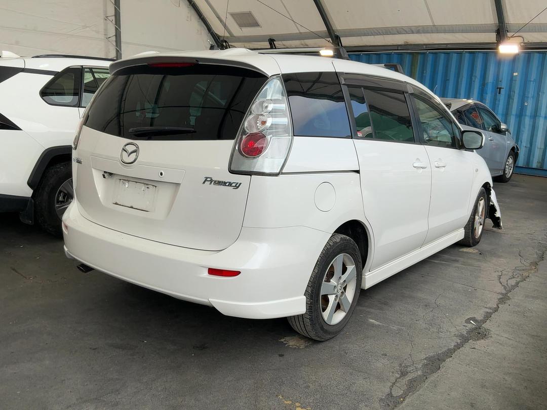 Photo '4' of Mazda Premacy