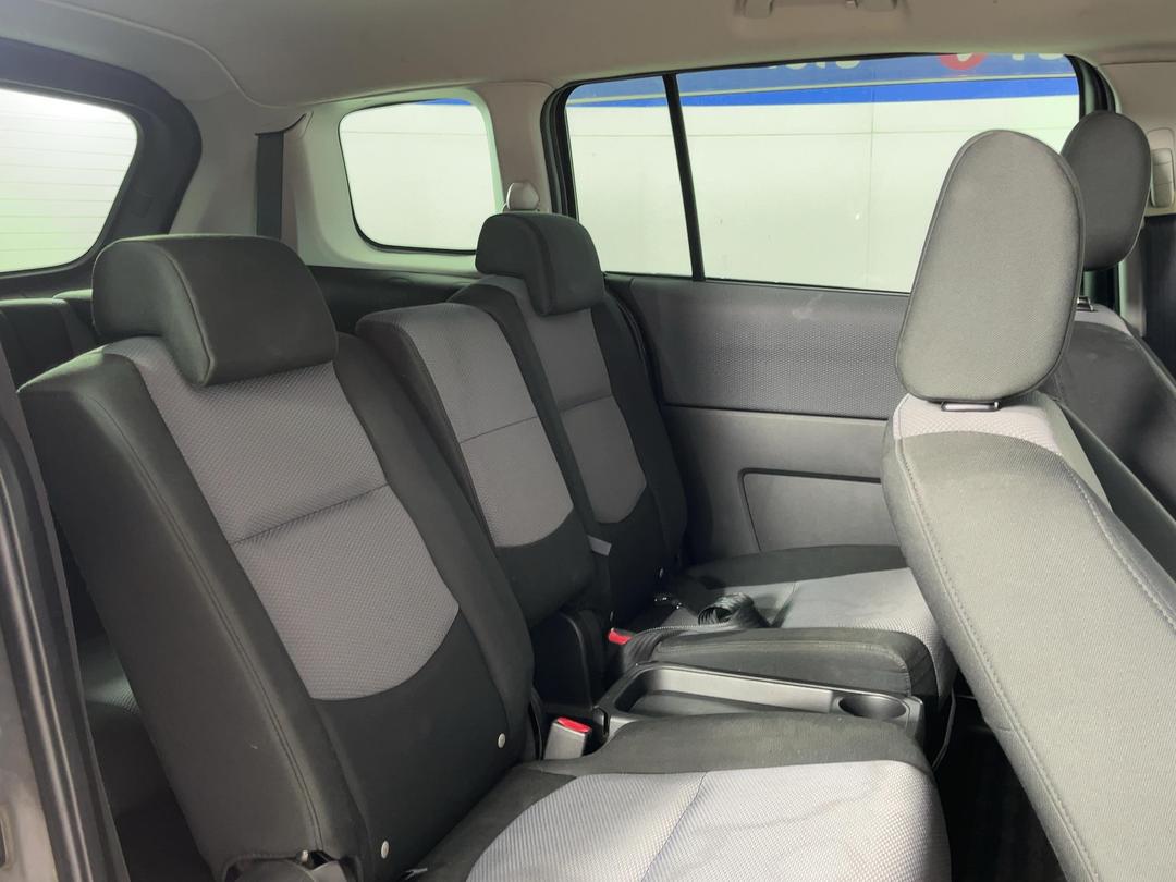 Photo '19' of Mazda Premacy
