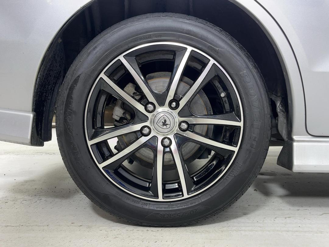 Photo '12' of Mazda Premacy