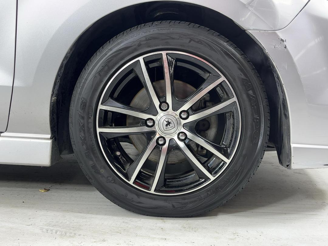 Photo '9' of Mazda Premacy