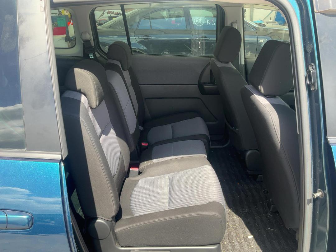 Photo '22' of Mazda Premacy