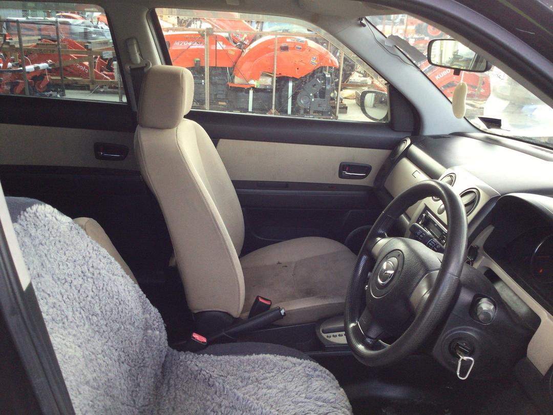 Photo '11' of Mazda Verisa L Photo '11' of Mazda Verisa L