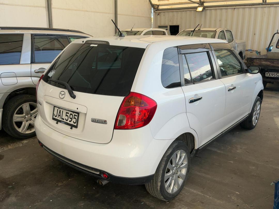 Photo '5' of Mazda Verisa Photo '5' of Mazda Verisa