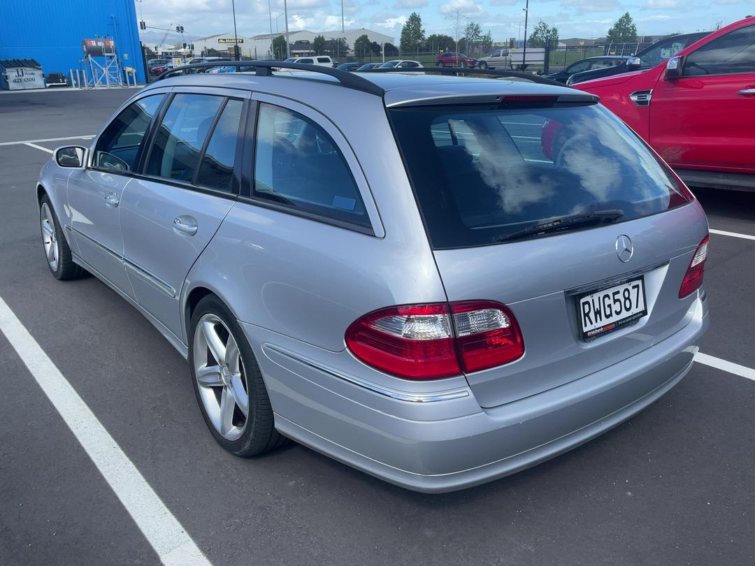 Photo '4' of Mercedes-Benz E350 Station Wagon Photo '4' of Mercedes-Benz E350 Station Wagon