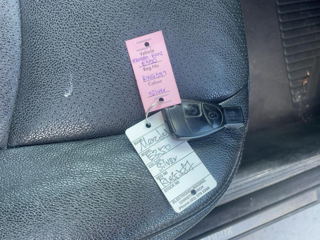 Photo '20' of Mercedes-Benz E350 Station Wagon Photo '20' of Mercedes-Benz E350 Station Wagon