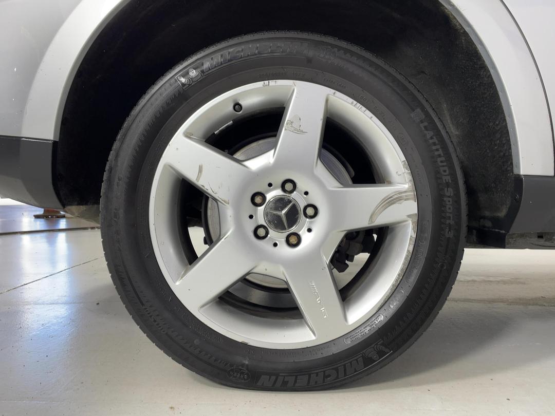 Photo '12' of Mercedes-Benz M-Class