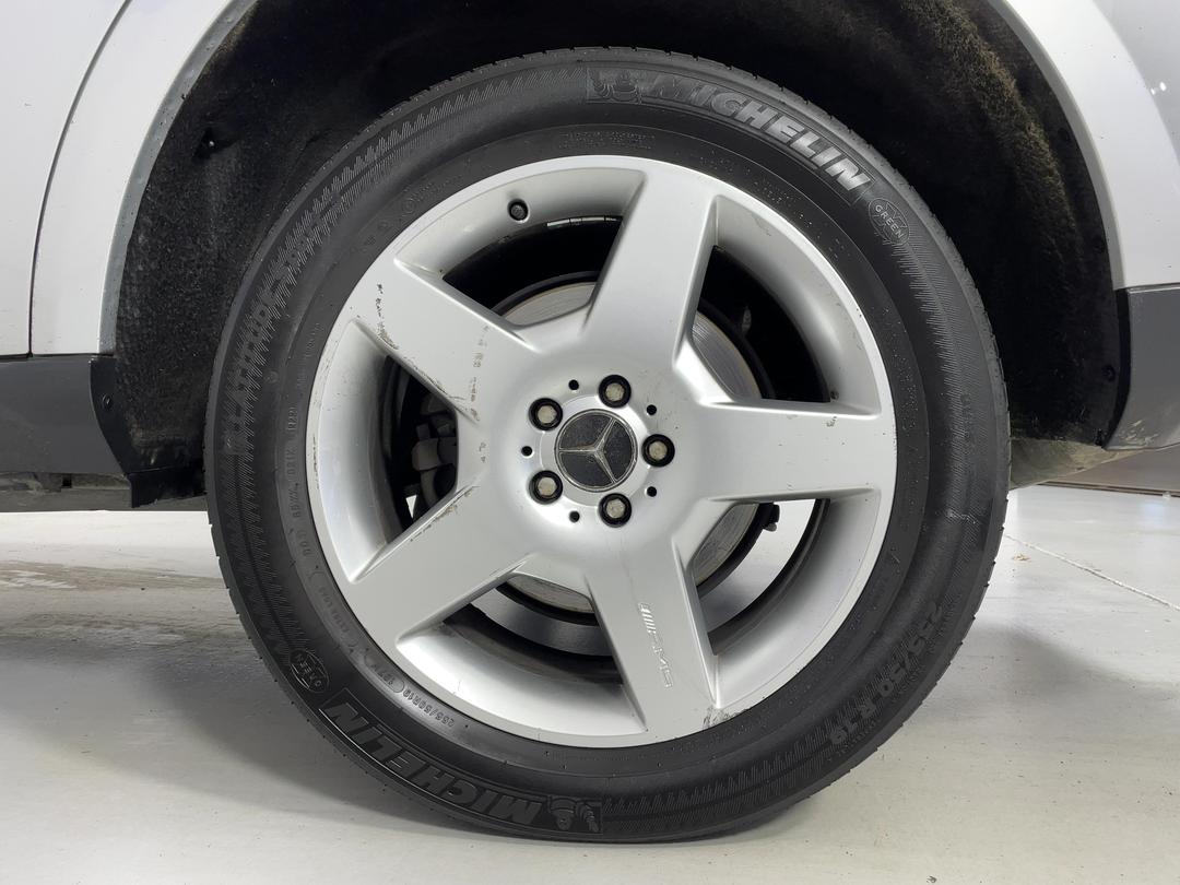 Photo '11' of Mercedes-Benz M-Class