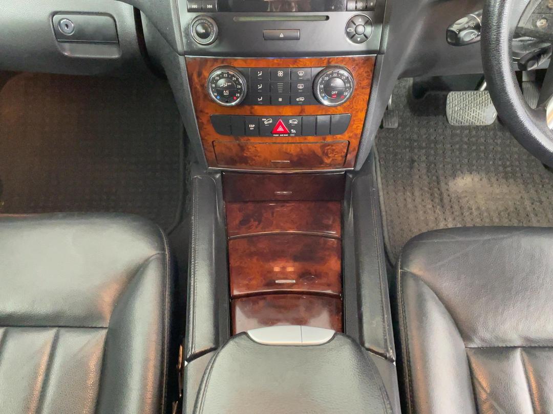 Photo '18' of Mercedes-Benz M-Class
