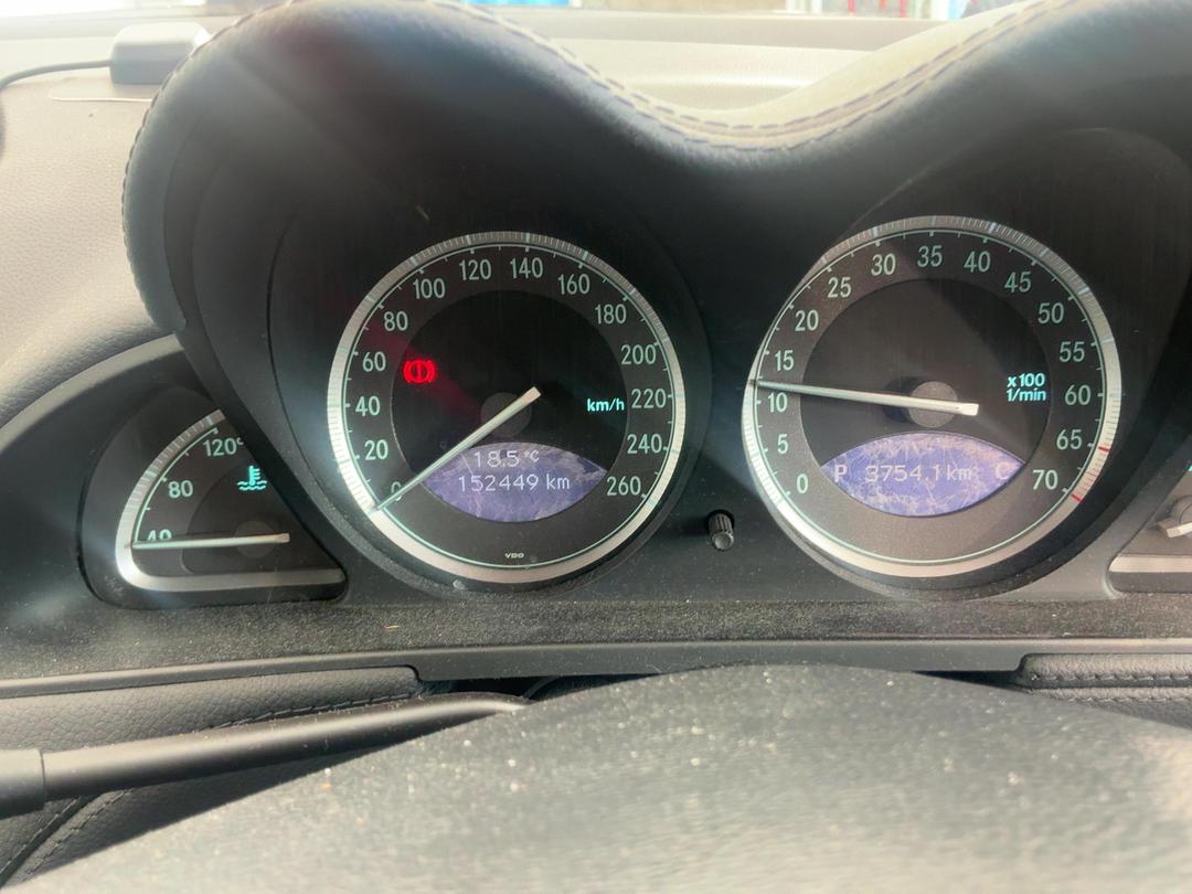 Photo '18' of Mercedes-Benz SL350 Photo '18' of Mercedes-Benz SL350