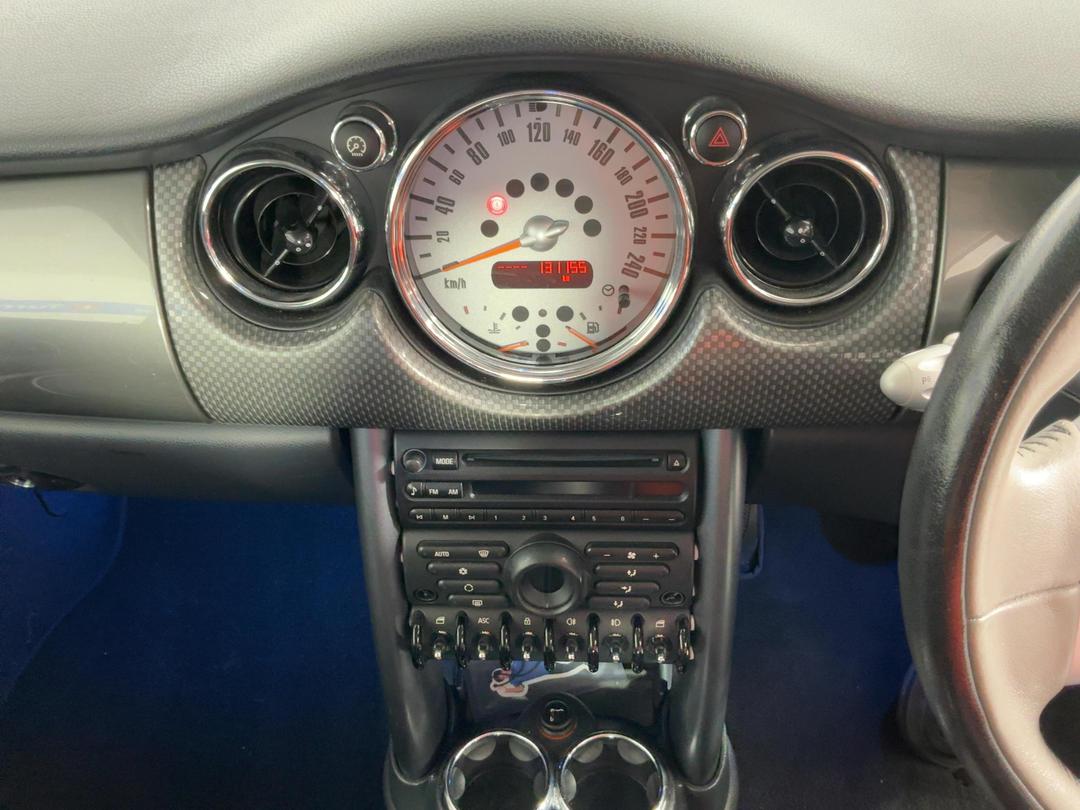 Photo '18' of Mini Cooper