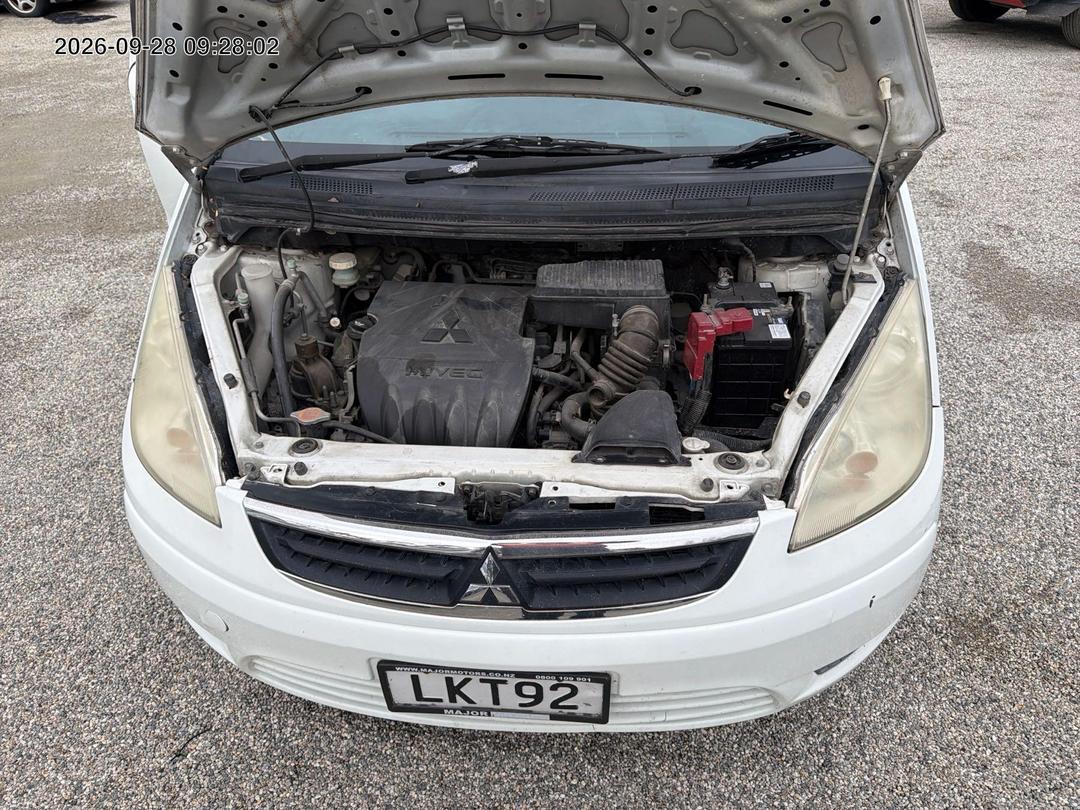 Photo '8' of Mitsubishi Colt Photo '8' of Mitsubishi Colt