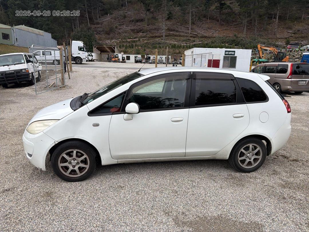 Photo '3' of Mitsubishi Colt Photo '3' of Mitsubishi Colt