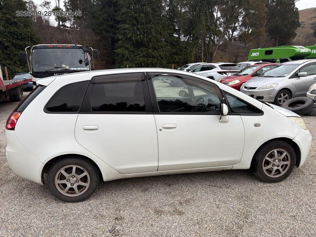 Photo '11' of Mitsubishi Colt Photo '11' of Mitsubishi Colt