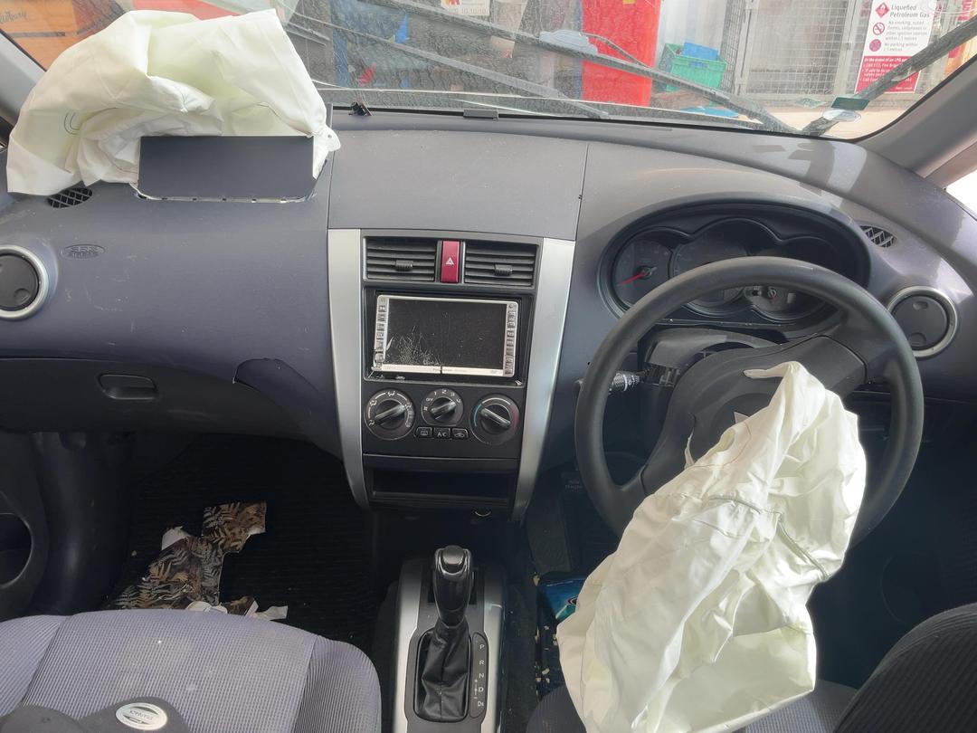 Photo '15' of Mitsubishi Colt Photo '15' of Mitsubishi Colt
