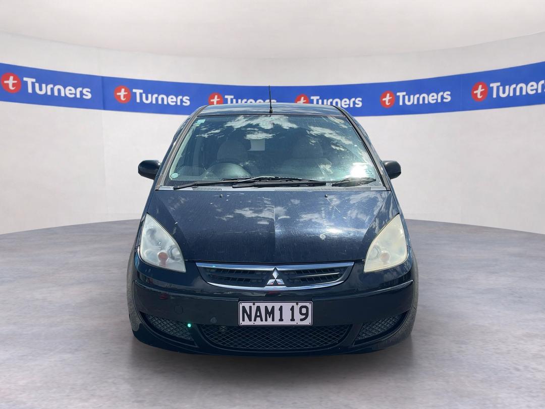 Photo '2' of Mitsubishi Colt Photo '2' of Mitsubishi Colt
