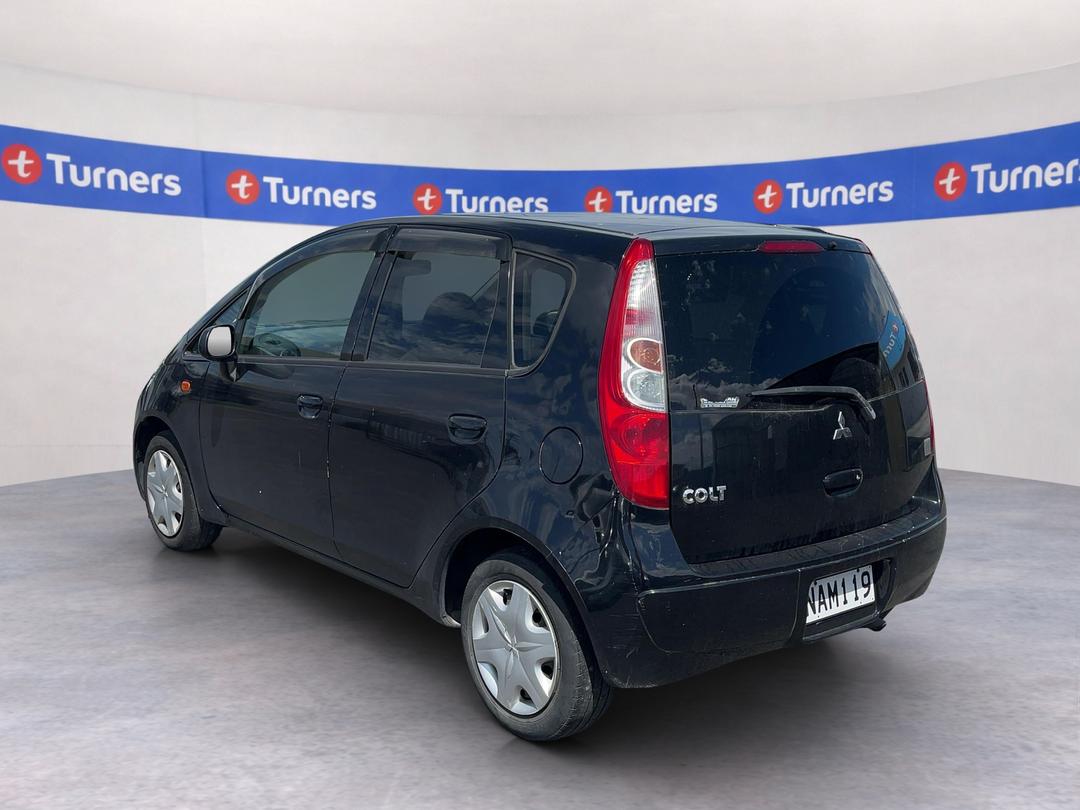 Photo '4' of Mitsubishi Colt Photo '4' of Mitsubishi Colt
