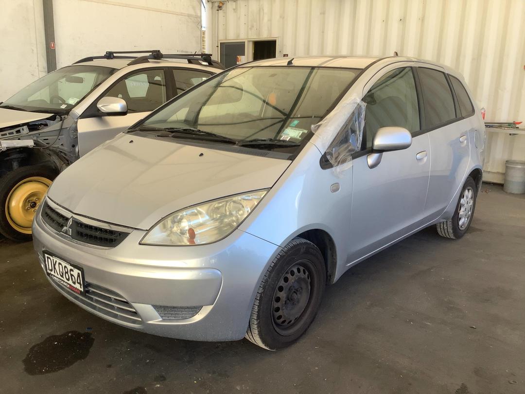 Photo '2' of Mitsubishi Colt Plus LS