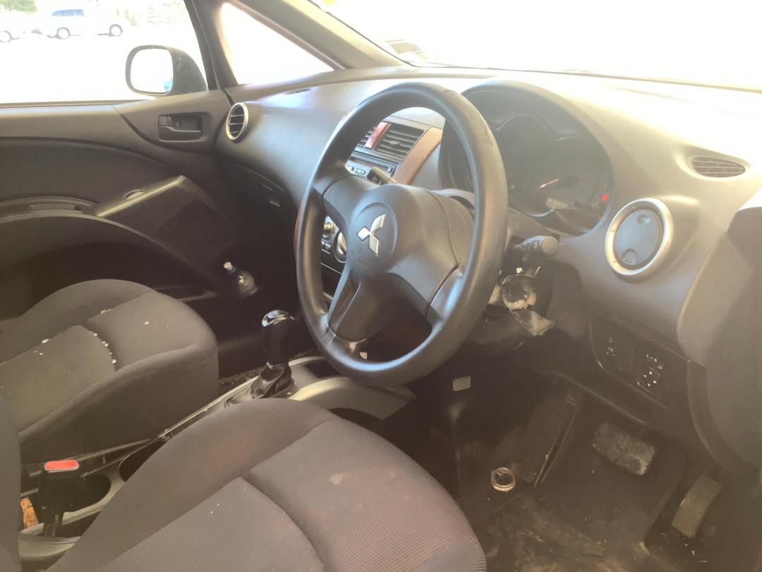 Photo '12' of Mitsubishi Colt Plus LS