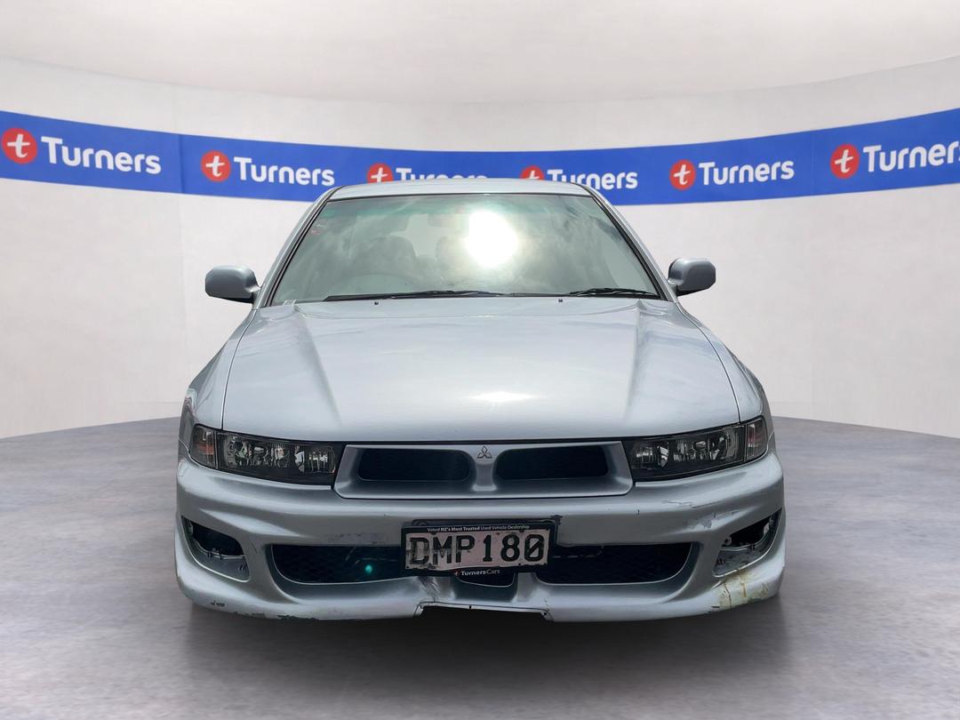 Photo '2' of Mitsubishi Galant