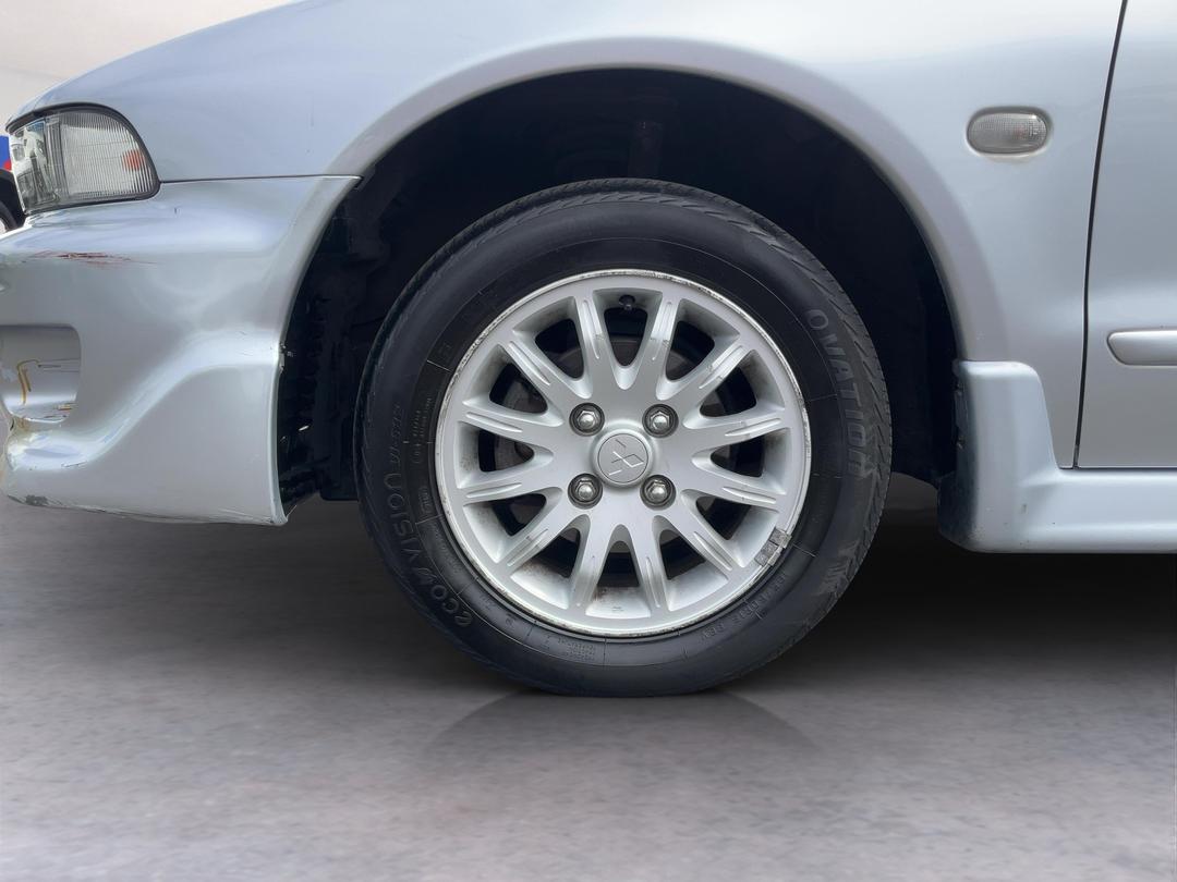 Photo '10' of Mitsubishi Galant