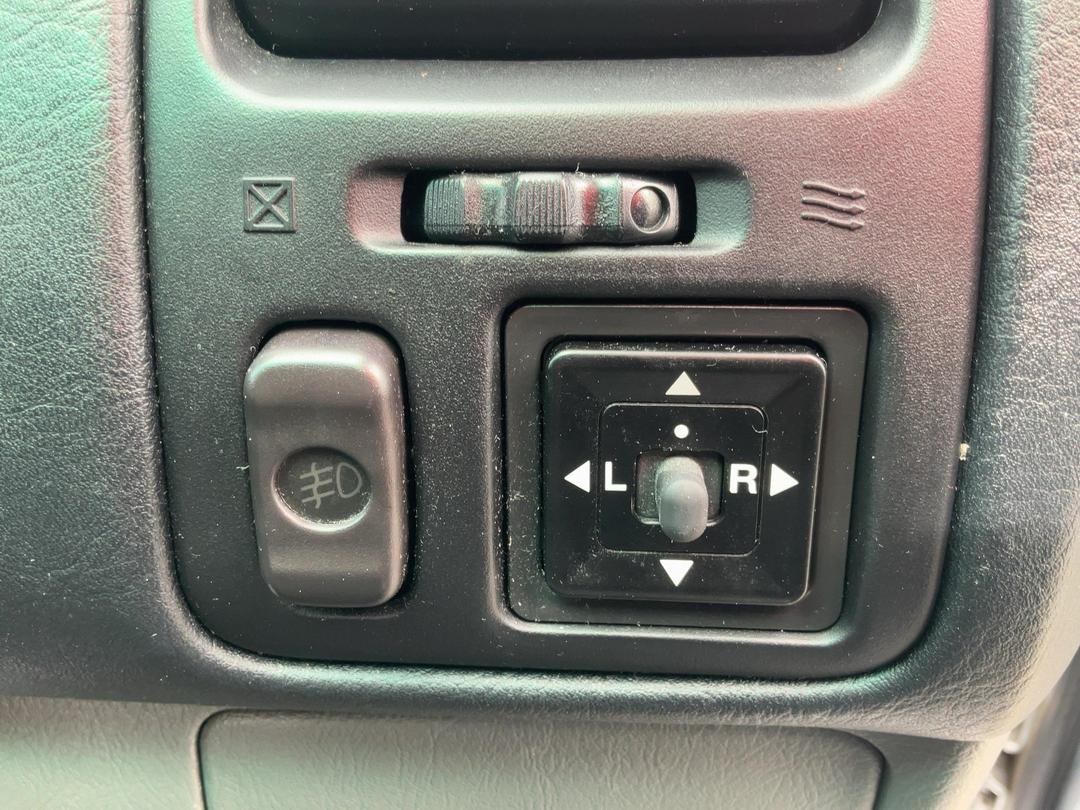 Photo '26' of Mitsubishi Galant