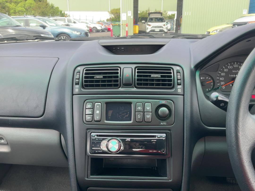 Photo '27' of Mitsubishi Galant