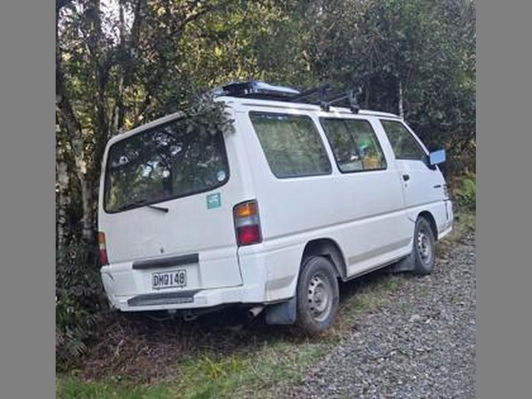 Photo '4' of Mitsubishi L300 SWB Photo '4' of Mitsubishi L300 SWB