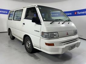 Photo '1' of Mitsubishi L300