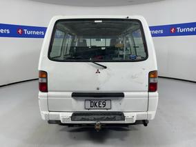 Photo '6' of Mitsubishi L300