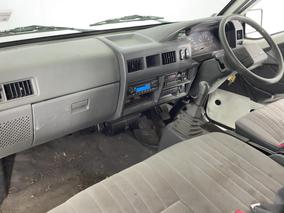 Photo '17' of Mitsubishi L300