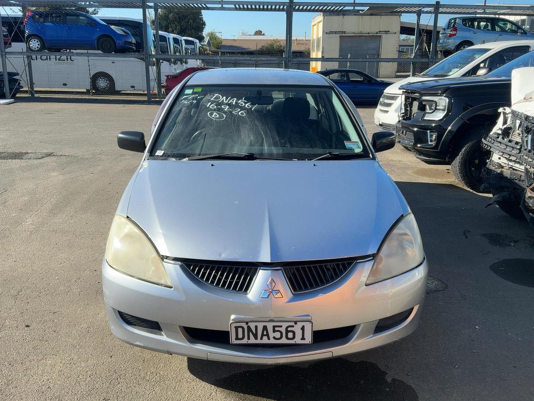 Photo '3' of Mitsubishi Lancer LS Photo '3' of Mitsubishi Lancer LS