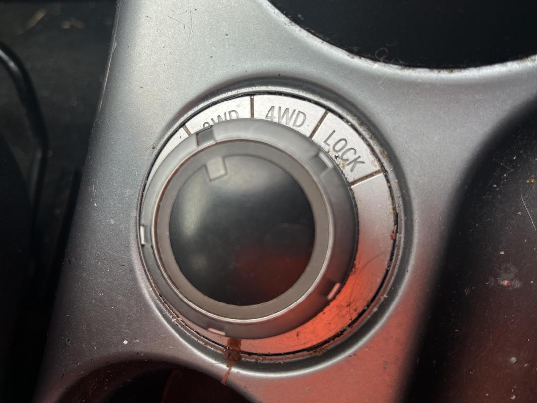 Photo '23' of Mitsubishi Outlander 2400