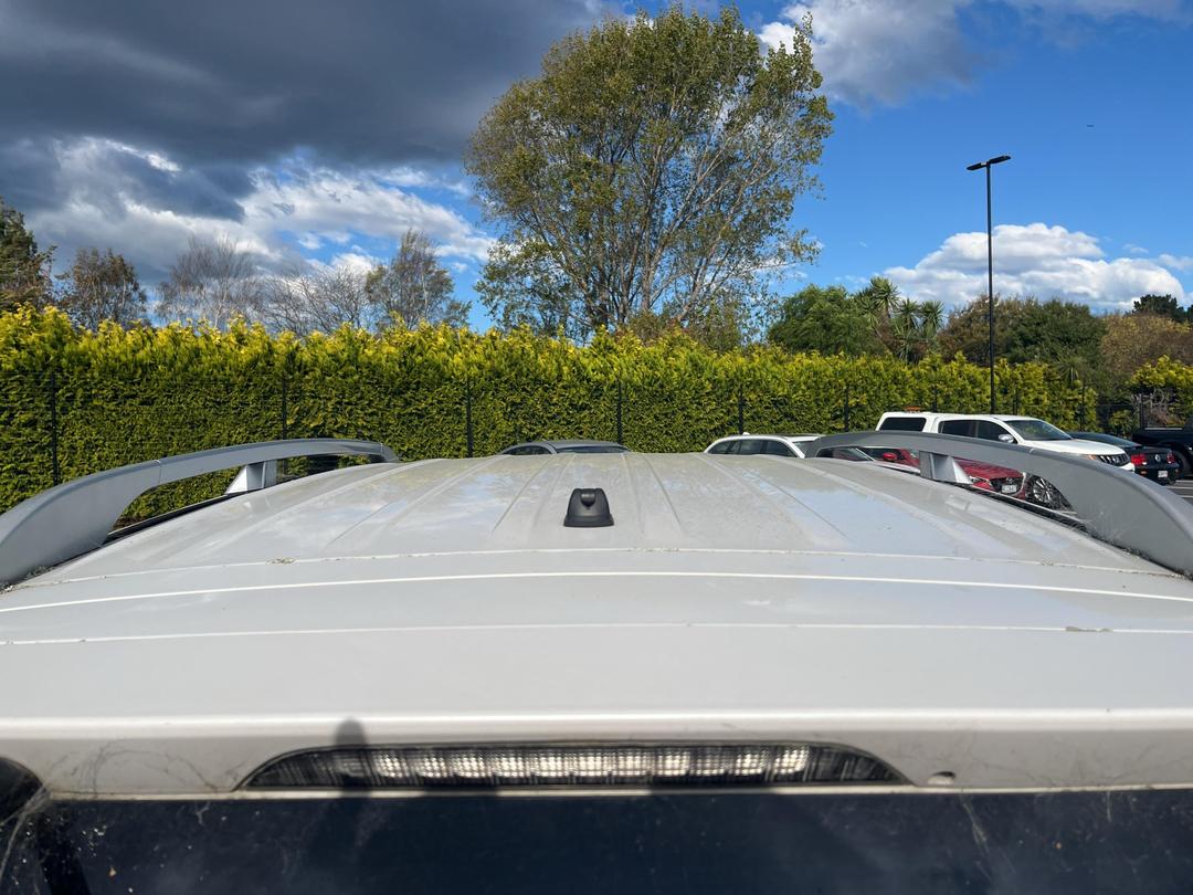 Photo '24' of Mitsubishi Outlander 2400