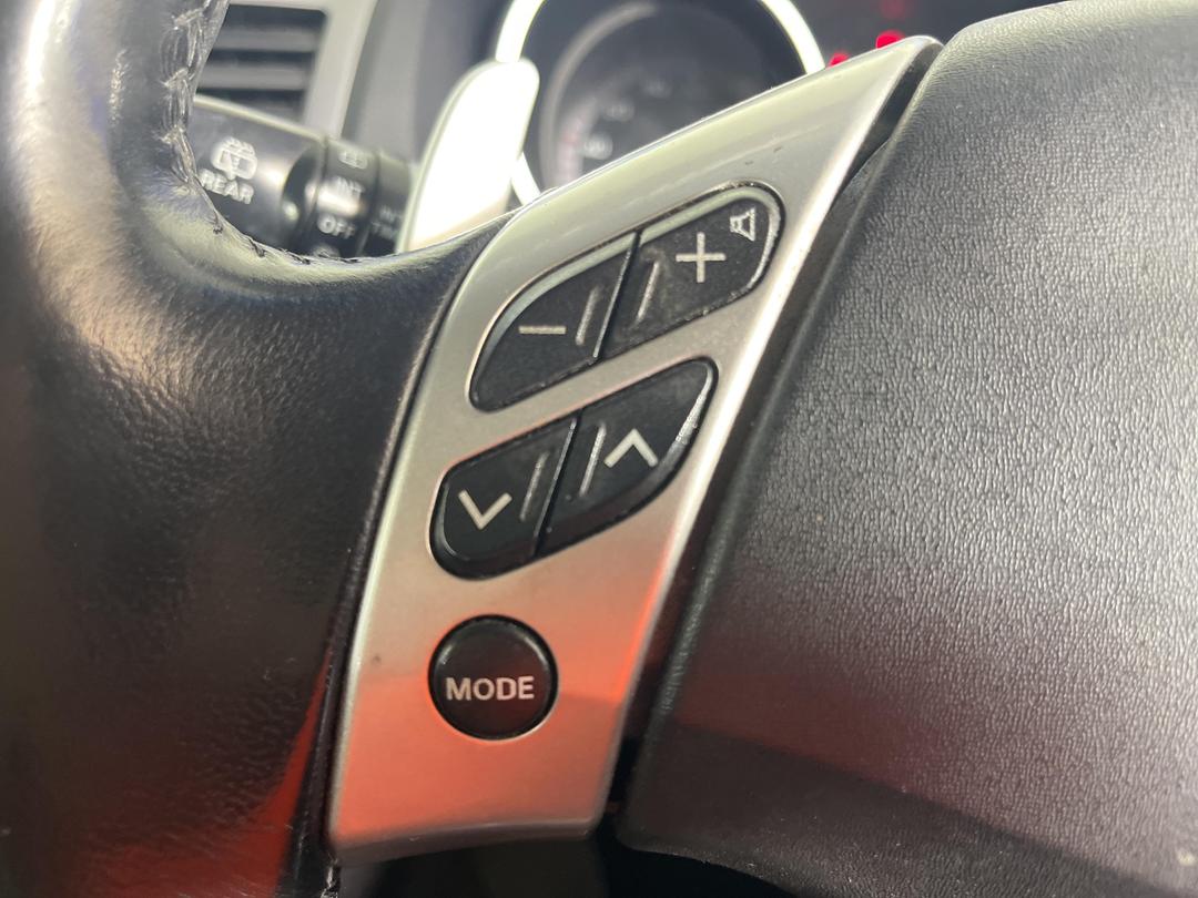 Photo '24' of Mitsubishi Outlander