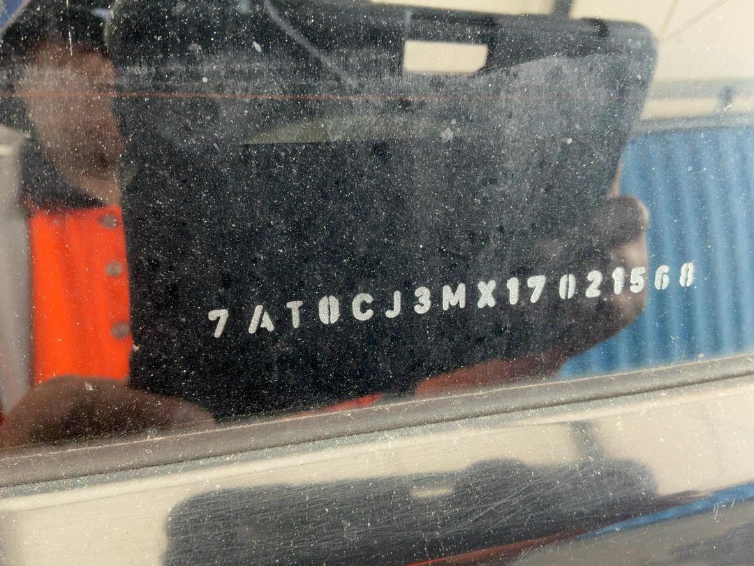 Photo '27' of Mitsubishi Outlander