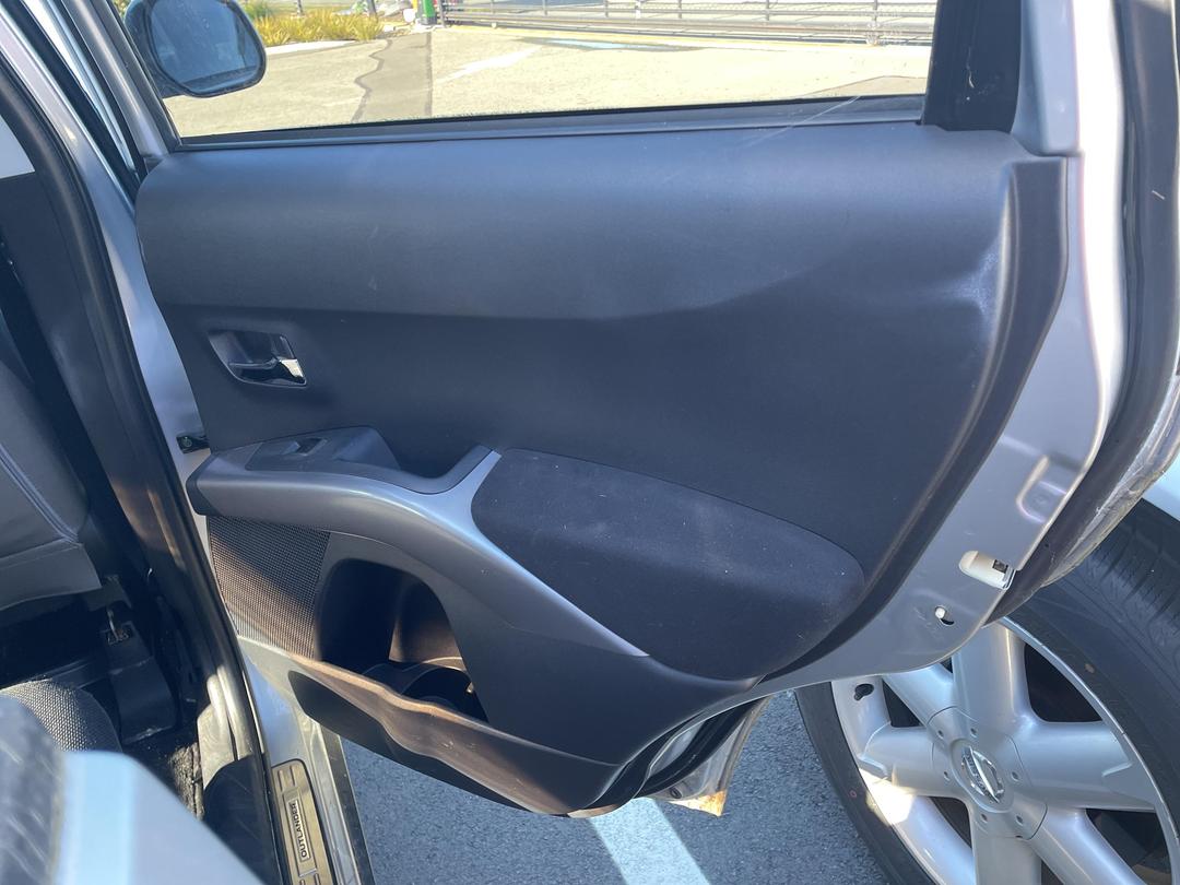 Photo '17' of Mitsubishi Outlander