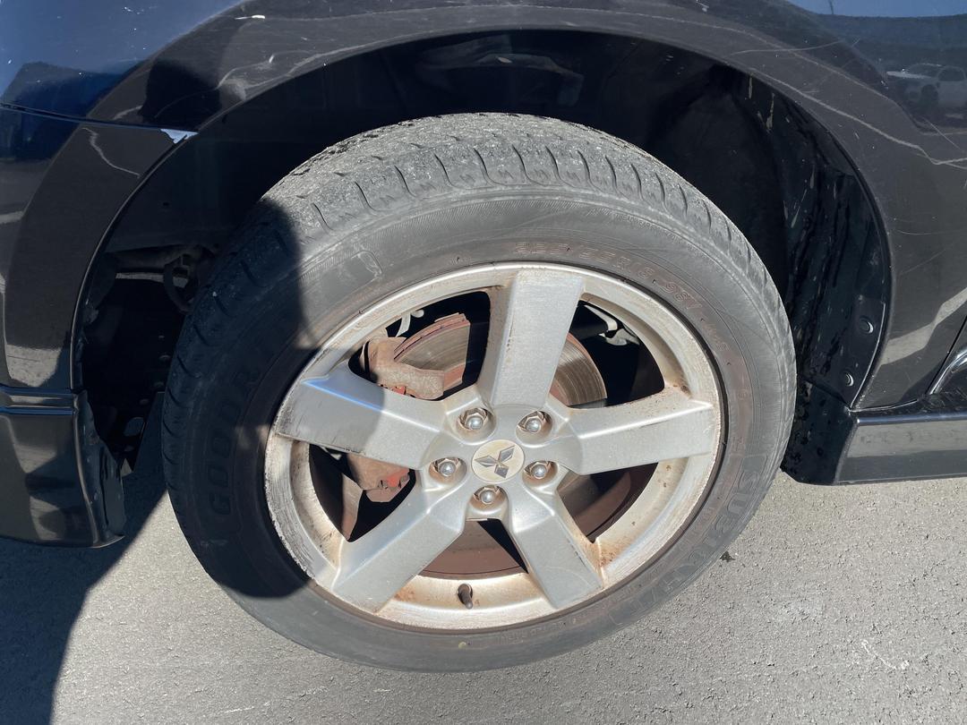 Photo '5' of Mitsubishi Outlander