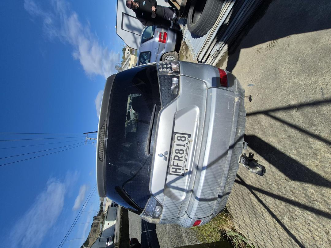 Photo '4' of Mitsubishi Outlander Photo '4' of Mitsubishi Outlander