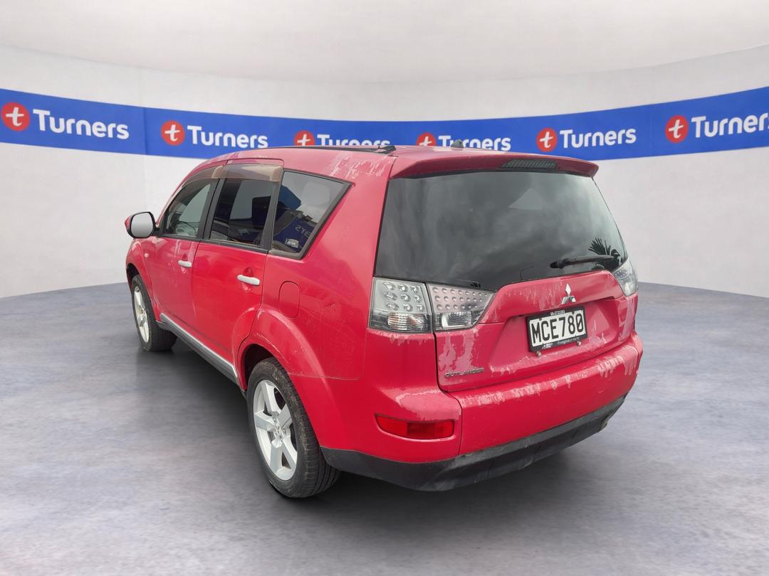 Photo '4' of Mitsubishi Outlander Photo '4' of Mitsubishi Outlander