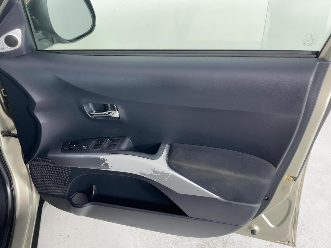 Photo '15' of Mitsubishi Outlander