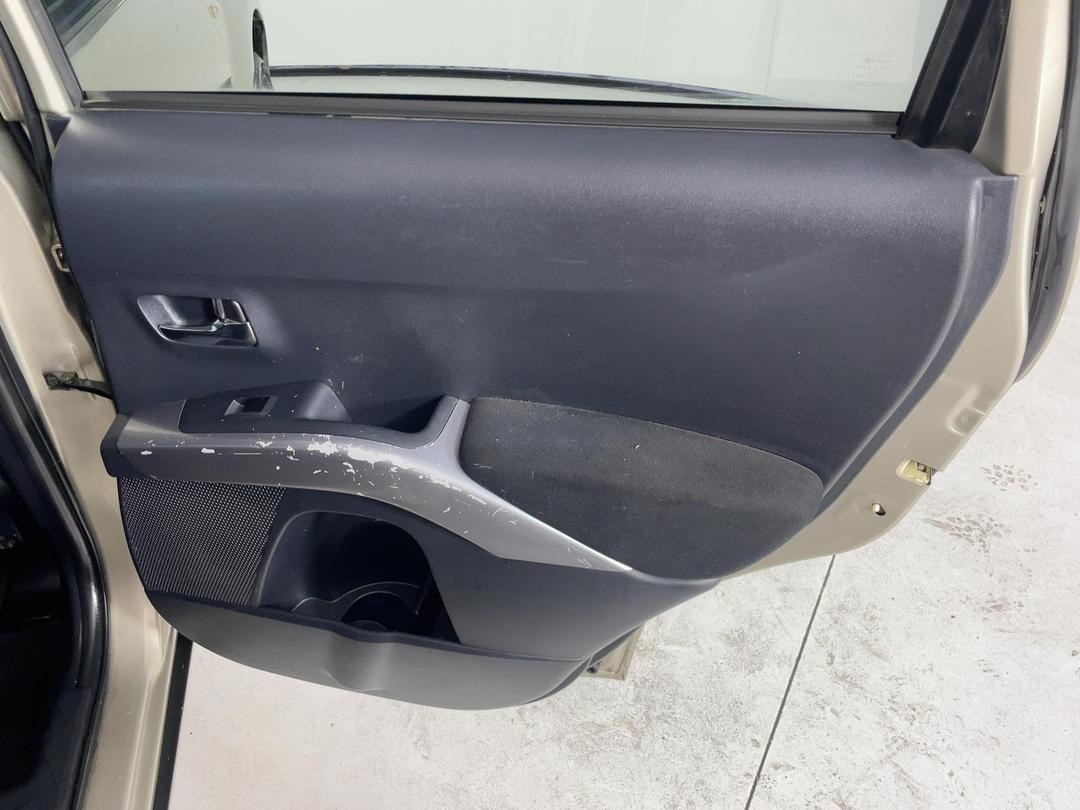 Photo '19' of Mitsubishi Outlander